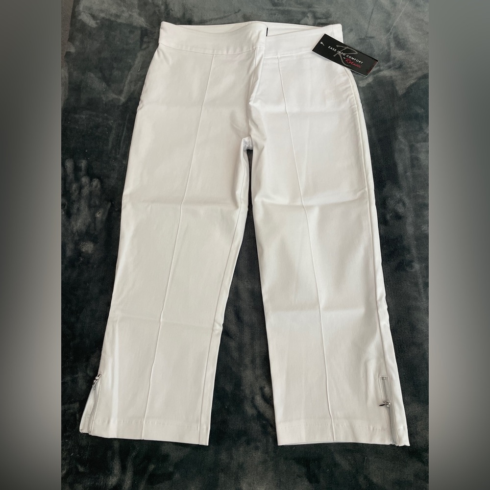 Rekucci white designer capri jeans
With zipper detail at ankle - Picture 5 of 9